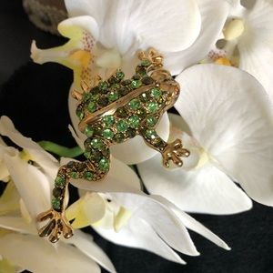 d. stevens - green jeweled frog brooch